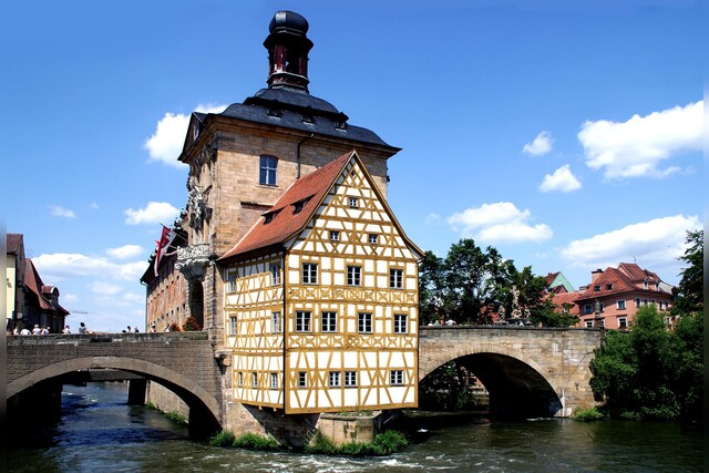 Rathaus Bamberg in mitten der Regnitz